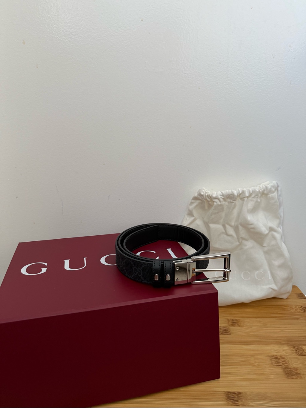 Gucci Black Reversible Leather Belt With SilverTone Buckle